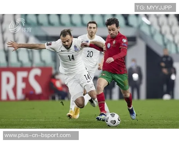 掌握自由足球背身护球技巧提升你的球场控制力与对抗能力